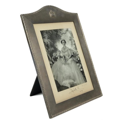 244 - Royal Interest: a fine presentation photograph of HM Queen Elizabeth (later HM Queen Elizabeth the Q... 