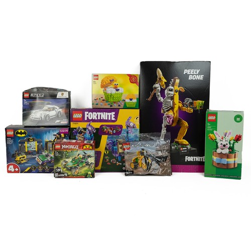 275 - Collection of Boxed Lego including: Fortnite Supply Lama 77071 (unopened); Batcave & figures 762... 