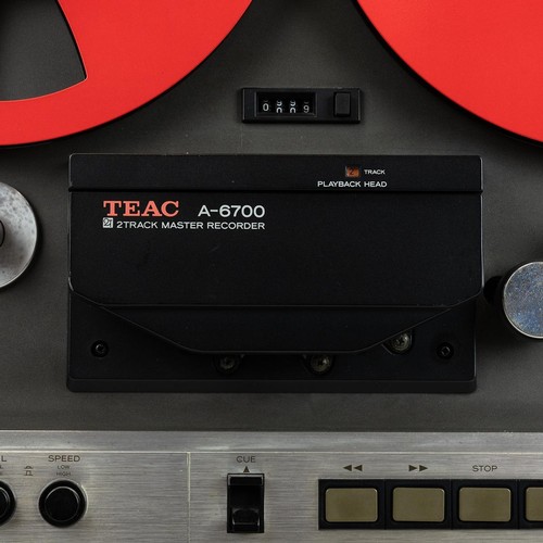 305 - Vintage working Teac A-6700 reel to reel, Japanese release only. 2 track 2 channel master tape recor... 