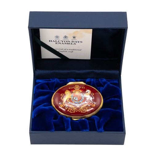 565 - Queen Elizabeth II, 2012 Royal Household Christmas present, Halcyon Days enamel pill box with Royal ... 