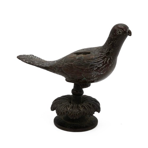 37 - Bronze car mascot in form of a pigeon. H 12cm, L 15cm.