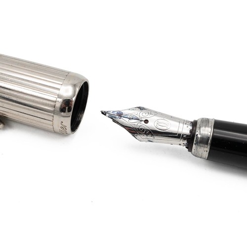 366 - Cartier 'Pasha de Cartier' fountain pen with 18k white gold nib, ribbed white metal screw off cap, p... 