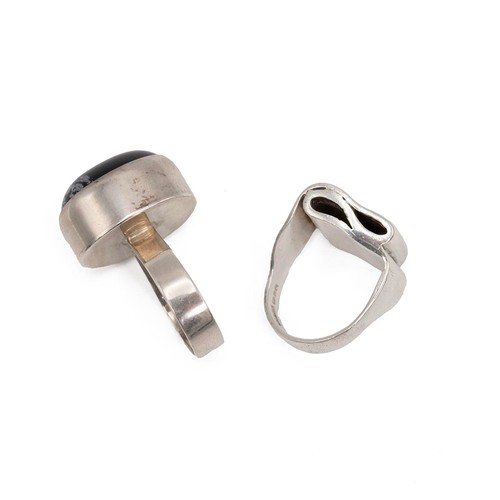 17 - Wally Morgan Designs: a vintage silver folding ring, London 1972, size O, along with an Obsidian sno... 