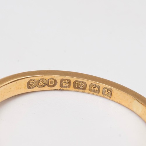 31 - An 18ct gold and diamond ring, the brilliant cut diamond weighing approx., 0.33 ct in an overlaying ... 