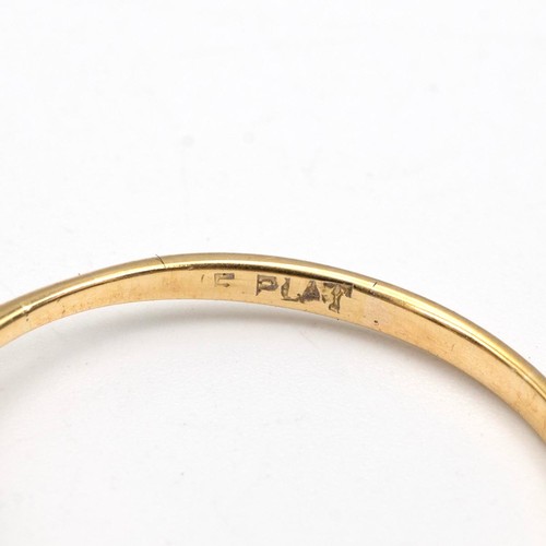 74 - 18ct three stone brilliant cut diamond ring, centre stone approx 0.10ct, flanked by two diamonds app... 