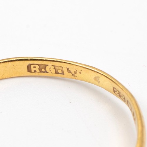 102 - Two 22ct gold wedding bands, sizes U and Q, weight 4.4 grams.