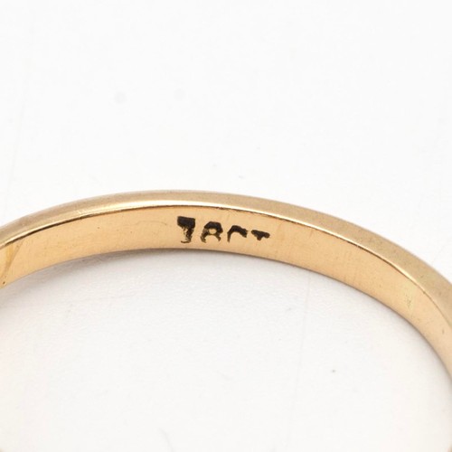 119 - An 18ct sapphire and diamond ring, the old cut diamonds measuring approximately 0.20 carats, 3 grams... 