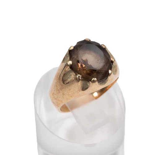 130 - A 9ct hallmarked gold smokey quartz signet ring, mounted in an eight claw setting, approx 3.0ct, siz... 