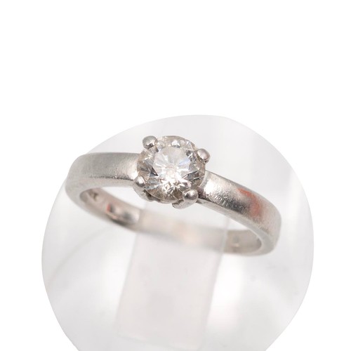 132 - A 950 platinum set solitaire diamond ring, approx 0.5ct, mounted in a four claw raised setting, size... 