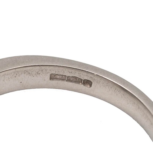 132 - A 950 platinum set solitaire diamond ring, approx 0.5ct, mounted in a four claw raised setting, size... 