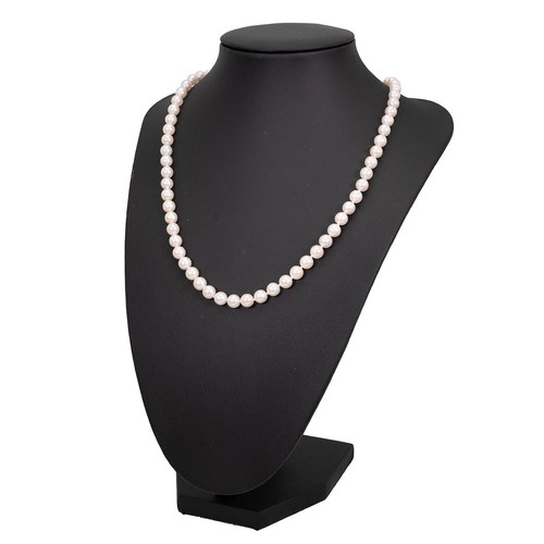 138 - A Sterling House single Pearl knotted necklace with 9ct gold clasp, L44cm, with certificate of authe... 
