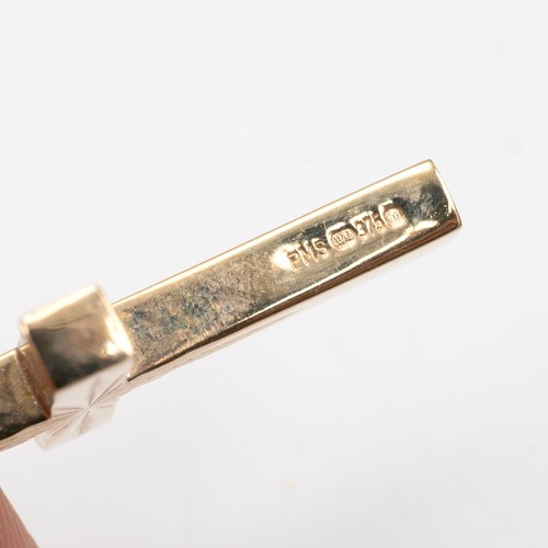 147 - A 9ct box link necklace and cross with spring clasp, drop 27cm, weight 3.1 grams.