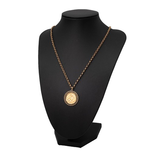 150 - A 1914 George V half sovereign pendant on a 9ct gold 'O' link gold necklace, with lobster claw clasp... 