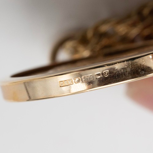 163 - 1911 George V gold sovereign pendant necklace with 9ct gold necklace, 61cm, gross weight 22 grams.