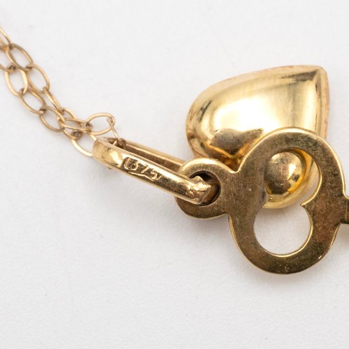 171 - 9ct gold pendant necklace with key and heart pendant, L46cm, weight 1.3 grams.