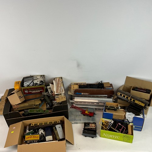 244 - Comprehensive collection of O gauge spares, including locomotives, coaches, tank engines, new builds... 