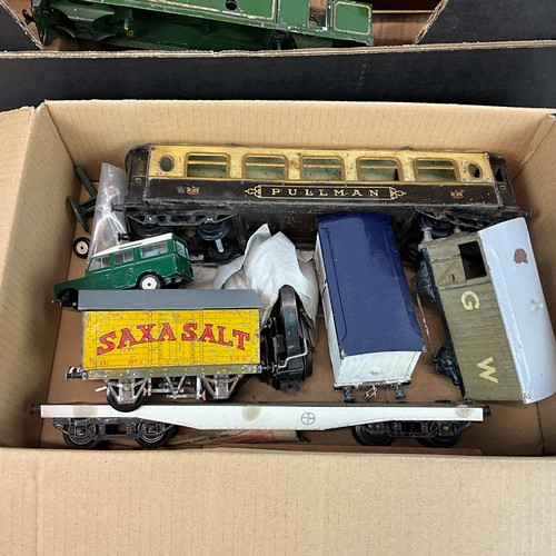 244 - Comprehensive collection of O gauge spares, including locomotives, coaches, tank engines, new builds... 