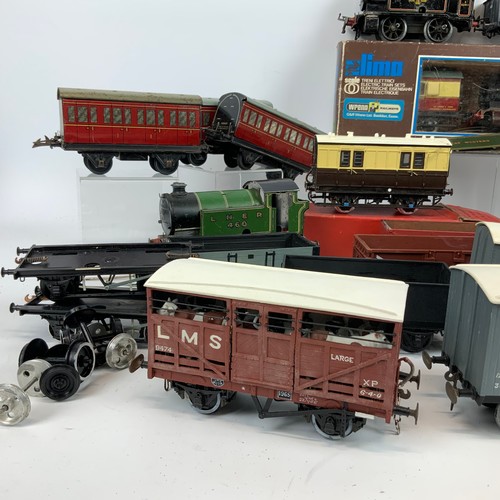 245 - Collection of O Gauge, wagons and tank engines, to include a GW for Fish Traffic Only Box Car (tin p... 