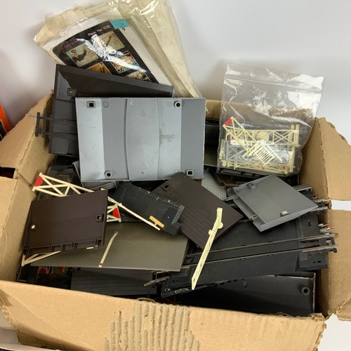 247 - Assortment of railway construction kits including an O gauge GKL 7088SR/WCPR Drewry Petrol Car No5 e... 