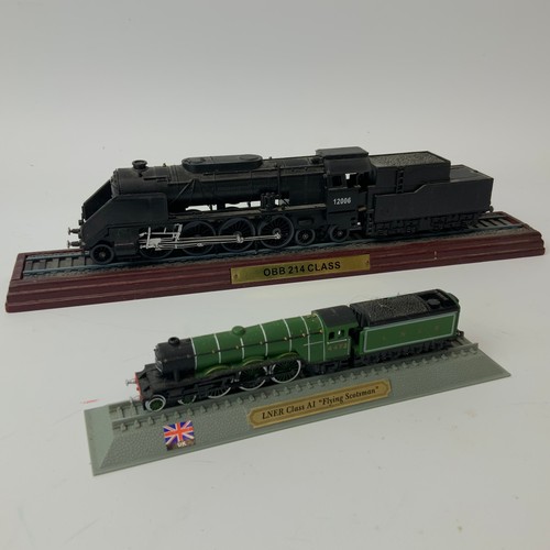 250 - Collection of N 1:60 G= 9mm gauge world cabinet locomotive models in original packaging, including S... 