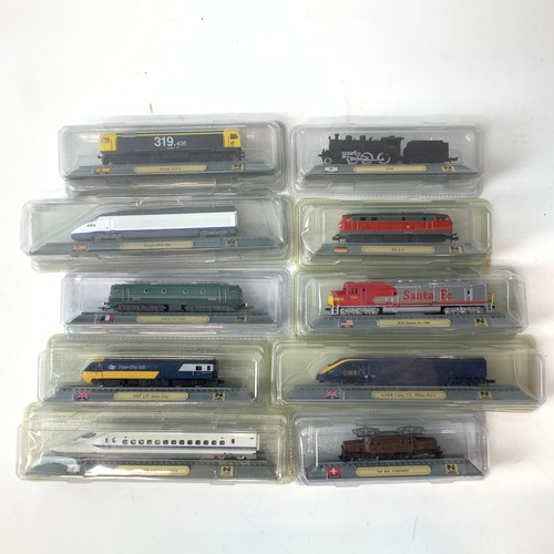 250 - Collection of N 1:60 G= 9mm gauge world cabinet locomotive models in original packaging, including S... 