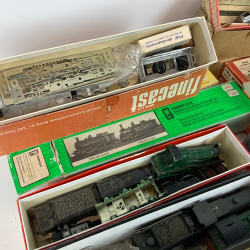 266 - Fourteen part and unmade OO gauge Locomotives, Fine cast, GEM, Blacksmith Models, Premier Kits two m... 