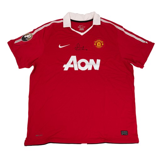 286 - Paul Scholes, Manchester United legend, a limited edition boxed set shirt, signed by Paul Scholes, 4... 