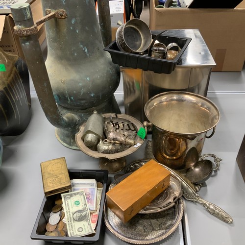 48 - Collection of metalware and silver plated items to include a an ice bucket, a samovar, and other ite... 