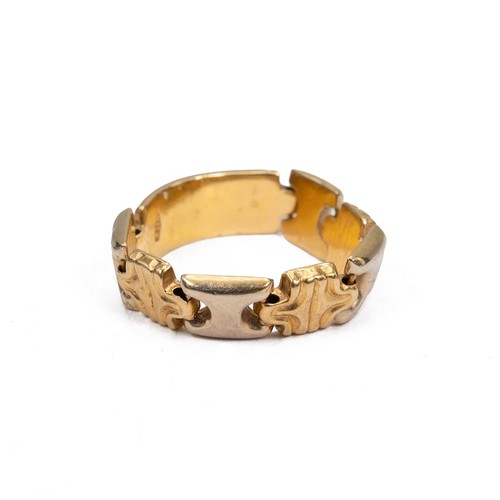 57 - Articulated 18ct ring stamped 750 (tested), size U, weight 5.2 grams.