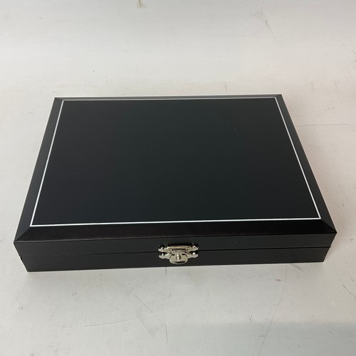 480 - 2006 Britannia gold, silver silhouette five coin collection. with certification of authenticity No 0... 