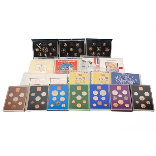 521 - UK Annual Sets - proof: 1970, 1971, 1972, 1974, 1975, 1976, 1977, 1982, 1987, 1993, and 1994; BU: 19... 