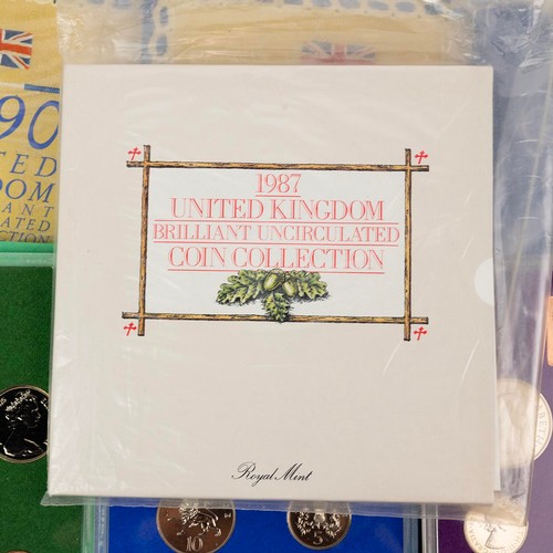 521 - UK Annual Sets - proof: 1970, 1971, 1972, 1974, 1975, 1976, 1977, 1982, 1987, 1993, and 1994; BU: 19... 