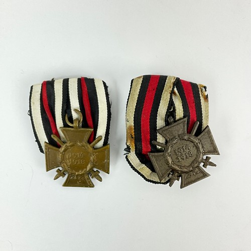 607 - A pair of WWI combatants' Honour crosses of 1914 to 1918.
