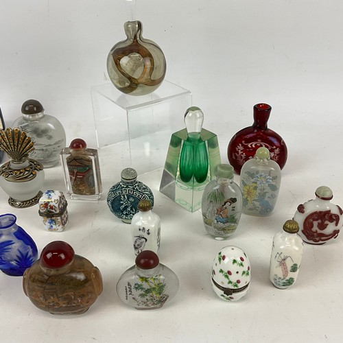 663 - Collection of Chinese scent bottles, including reverse glass-painted examples, a cranberry glass vas... 