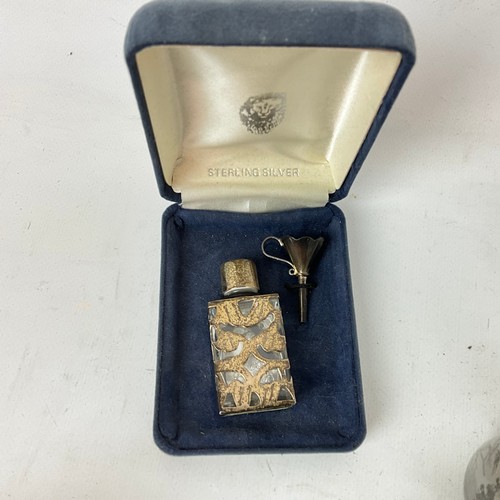 663 - Collection of Chinese scent bottles, including reverse glass-painted examples, a cranberry glass vas... 