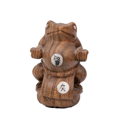 734 - A collection of nineteen netsuke, of varying styles, including boxwood examples.