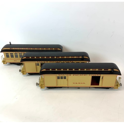 797 - Three Bachmann 'G' Scale Jackson Sharpe coaches. 'South Pacific' coast 89191, 89192 Combine and 8919... 