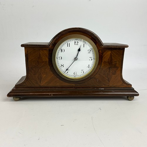 882 - Two chiming mantle clocks, an Edwardian eight day marquetry inlaid mahogany cased with white dial an... 