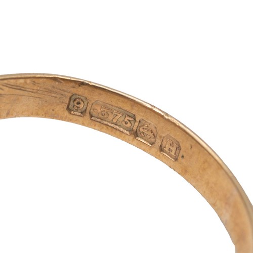 49 - Three assorted gold rings, two 9ct signet rings, size H and S, weight 4.1 grams; together with an 18... 