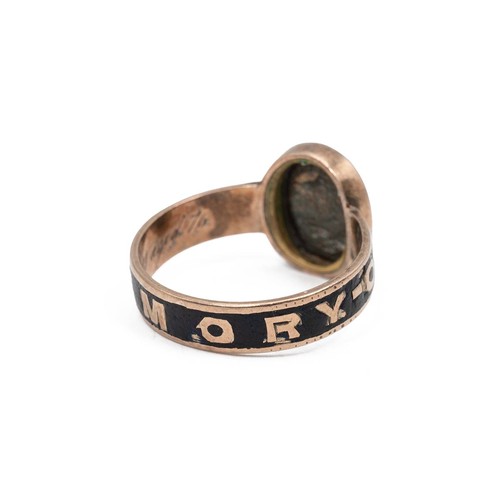 51 - A Victorian 8ct gold (tested) mourning ring with applied black enamelling, with internal inscription... 