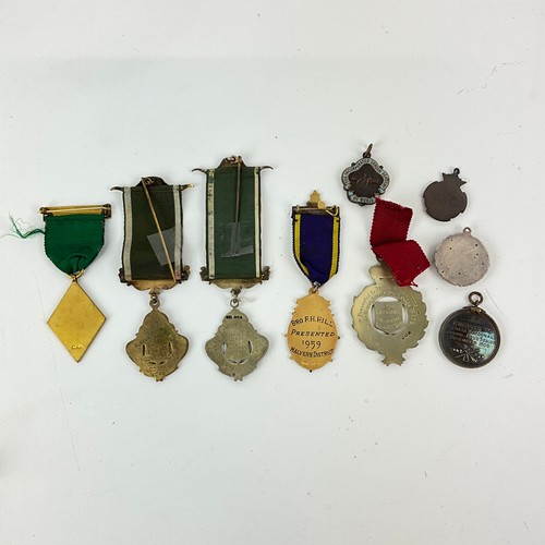 270 - Assortment of silver Buffalo lodge medals, sporting medals, etc. Royal Sovereign Lodge 1906, Manches... 