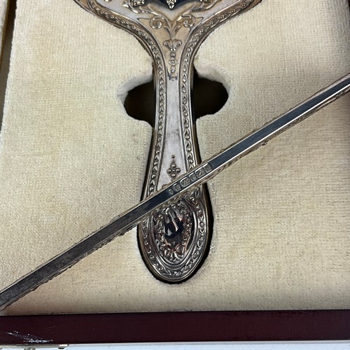 61 - An Adam-style modern vanity set, to include silver-backed mirror, brush and comb, maker's mark Richa... 