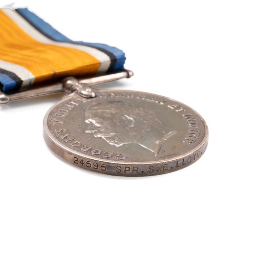 62 - A WWI medal group to include the 1914-1915 Star, the 1914-1918 War Medal, and the Territorial Force ... 