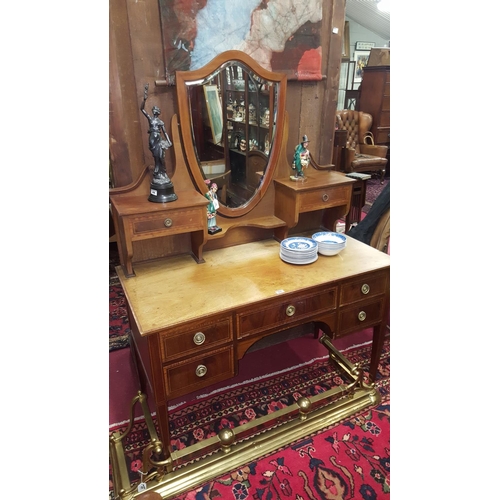 103 - A really good Edwardian Mahogany shield back Dressing Table.