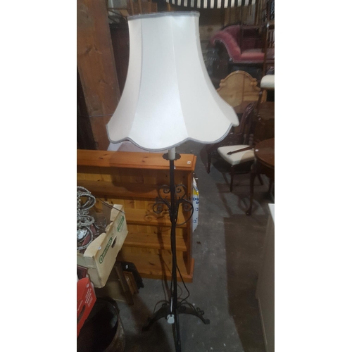 60 - A Metal Standard Lamp with Shade.