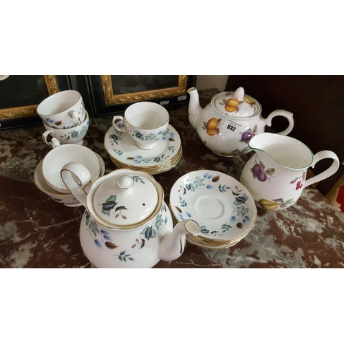 632 - A part Colclough Tea set, along with a Staffordshire Teapot and Jug.