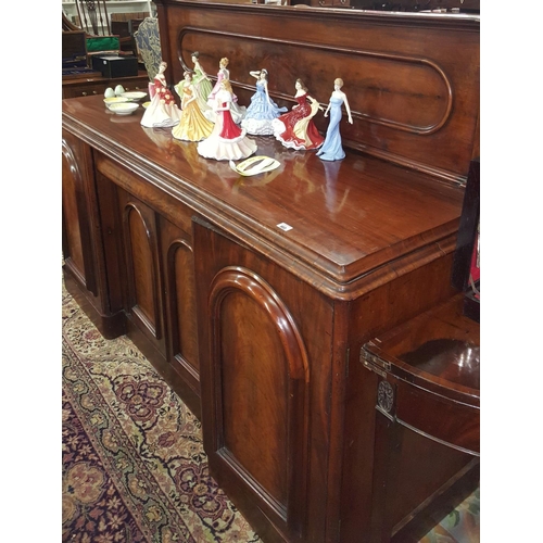 803 - A really nice early Victorian Mahogany four door Sideboard with arched panelled doors and gallery ba... 