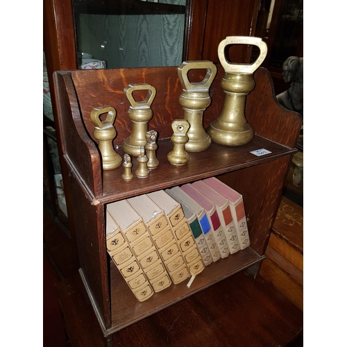 1007 - A neat Early 20th Century Oak Table Top Book Shelves.