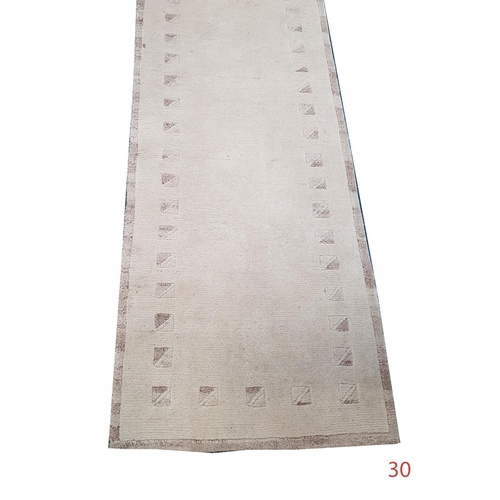 30 - Beautiful cream rug
Length: 302cm
Width: 82cm