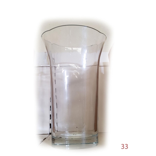 33 - Large glass vase
Height: 47cm